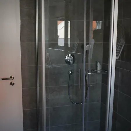 Luxury Mit 4 Schlafzimmer * Neckarsulm